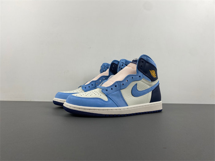 Air Jordan 1 High OG“First in Flight”   FD2596-400