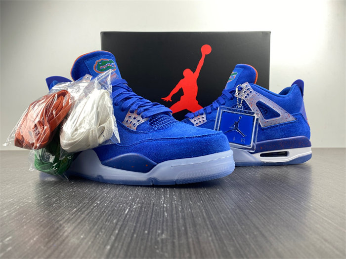 Air Jordan 4 1032111