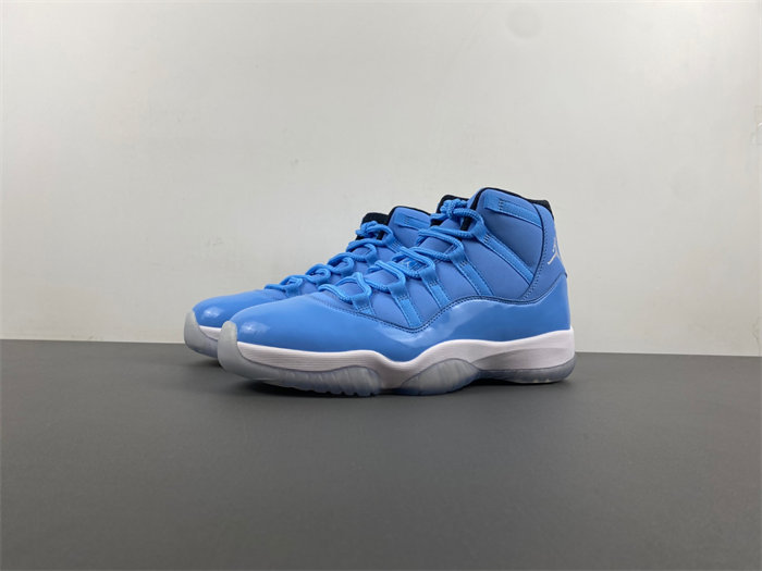 Air Jordan 11  717602-900