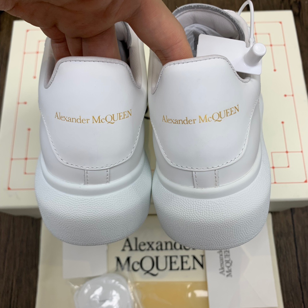 McQuen White 553680WHGP59000