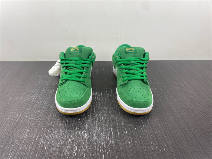 Nike SB Dunk Low "St. Patrick