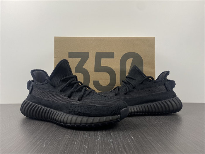 Ad*s yeezy boost 350 v2 onyx hq4540