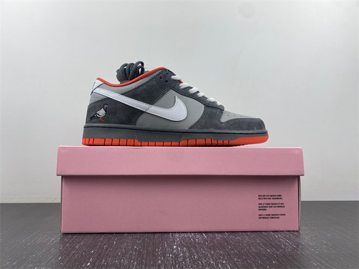 Nike SB Dunk Low  304292-011