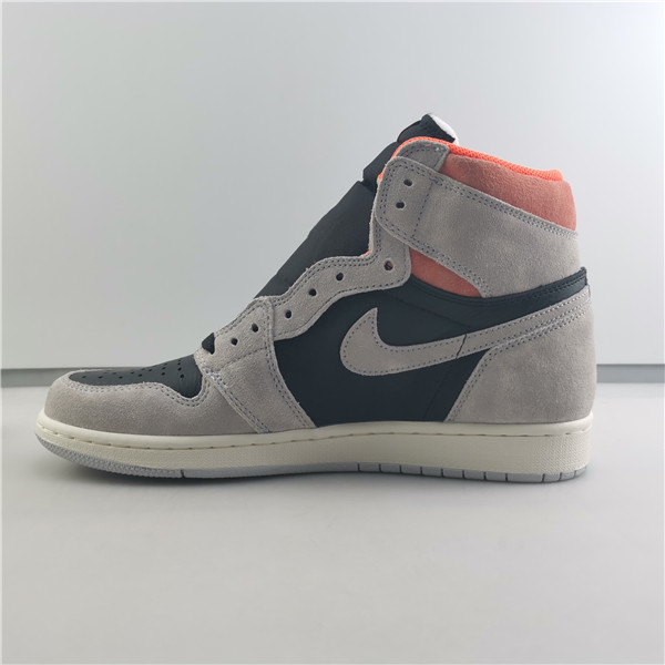 AIR JORDAN 1 RETRO HIGH OG “NEUTRAL GREY” 555088-018