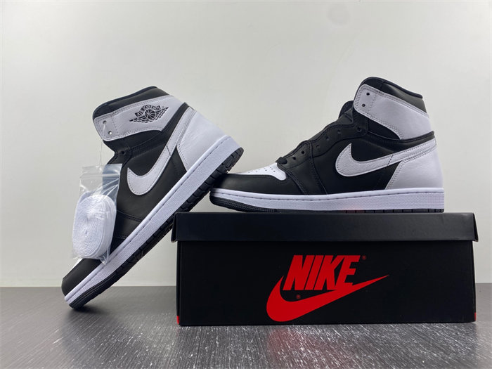 Air Jordan 1 High OG “Reverse Panda” DZ5485-010 DZ5485-010