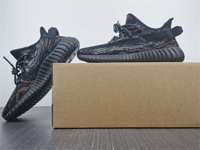 Ad*s yeezy boost 350 v2 mx rock gw3774