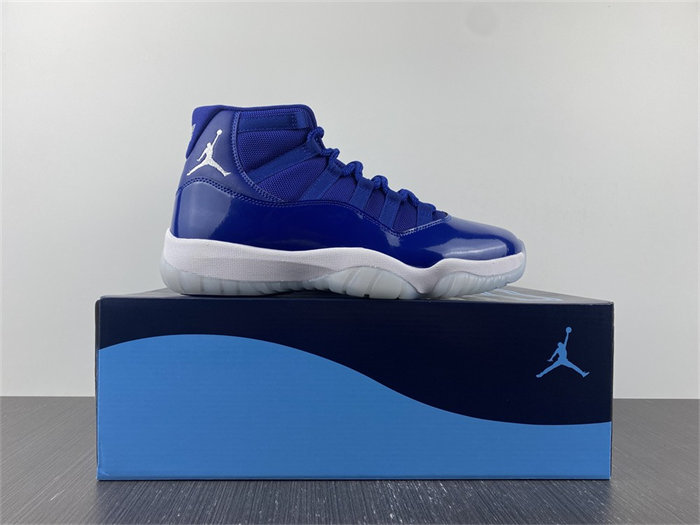 Air Jordan 11 378037-115