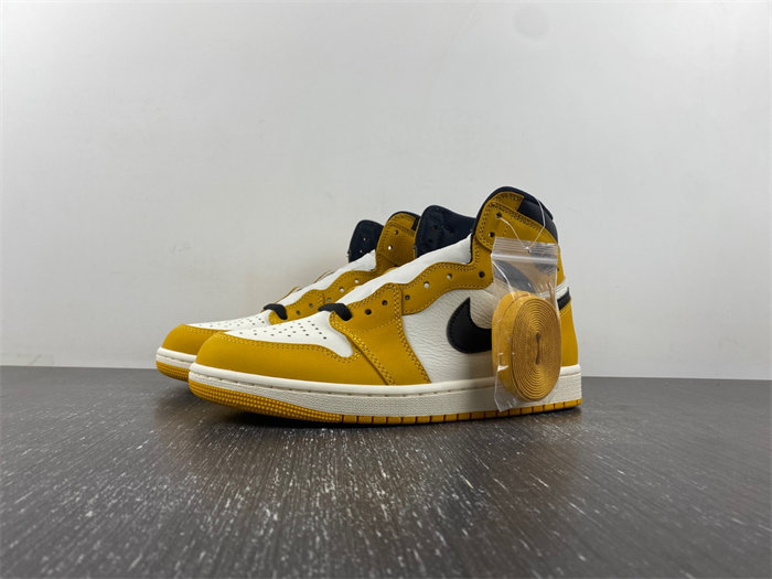 Air Jordan 1 High OG “Yellow Ochre” DZ5485-701