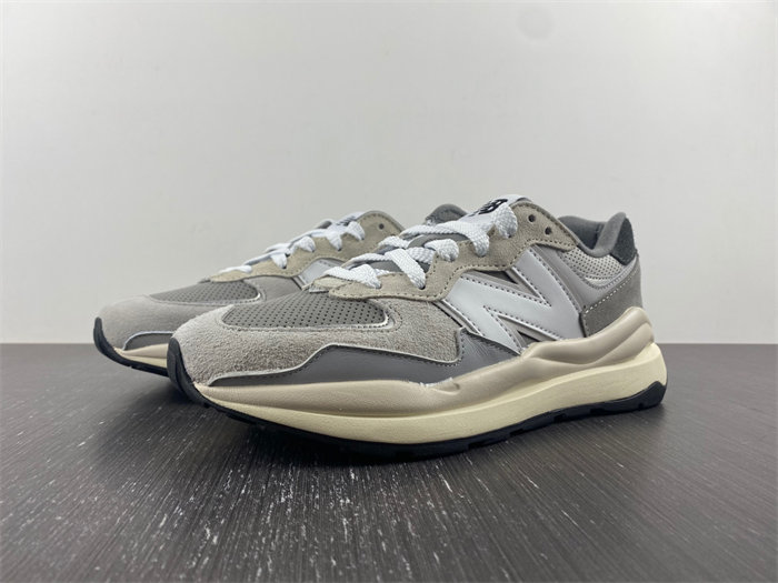 New Balance 57/40 Grey Day M5740TA