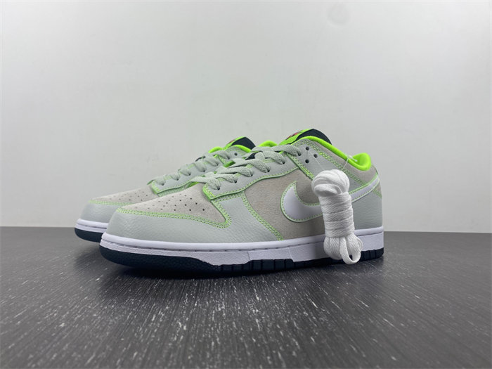 Nike Dunk Low University of Oregon PE FQ7260-001.