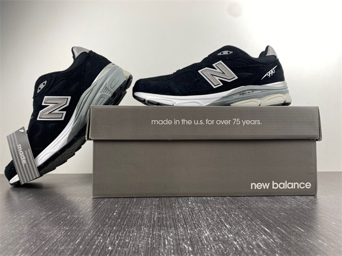 New Balance 990v3 Black White M990BS3