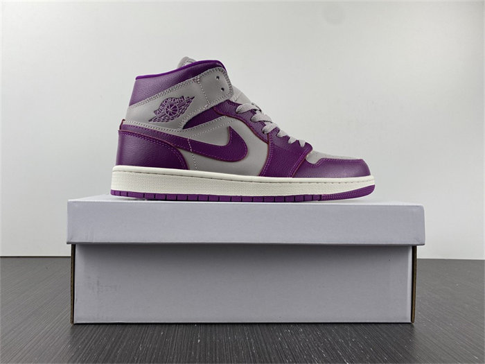 Jordan 1 Mid Magenta BQ6472-501