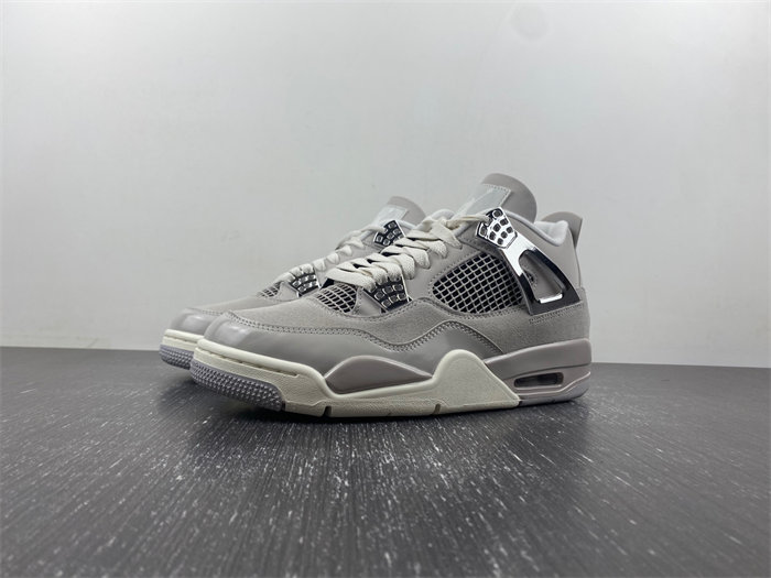 Jordan 4 Retro Frozen Moments AQ9129-001