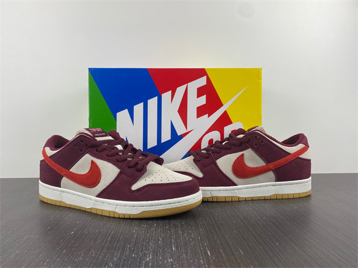 Nike SB Dunk Low Skate Like a Girl DX4589-600