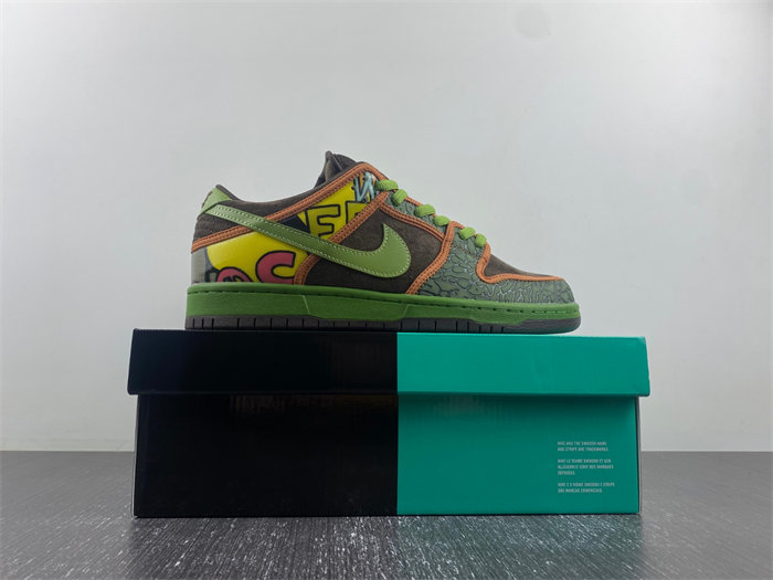 Nike SB Dunk Low De La Soul 789841-332