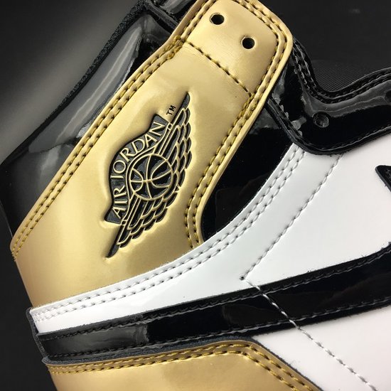 GOAT Air Jordan 1 Gold Toe 861428-001