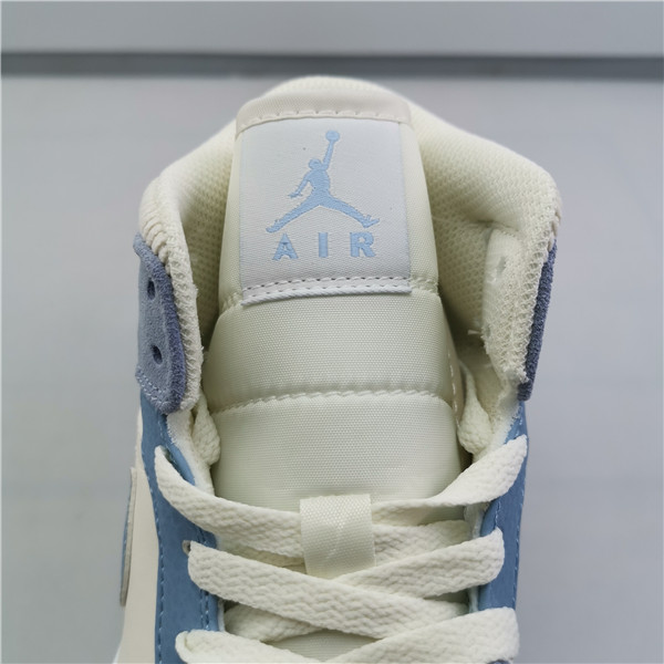 AIR JORDAN 1 MID DA4666-100