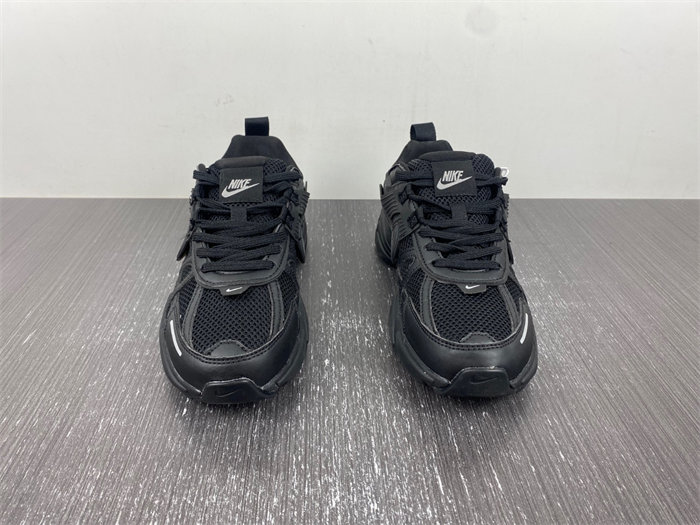 NIKEV2K Runtekk 3XL FD0736-001