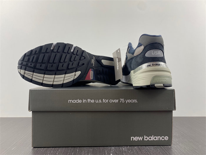 New Balance 992 Navy Grey M992GG