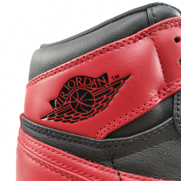 AIR JORDAN 1 RETRO HIGH BAN “BANNED” 2011  432001-001