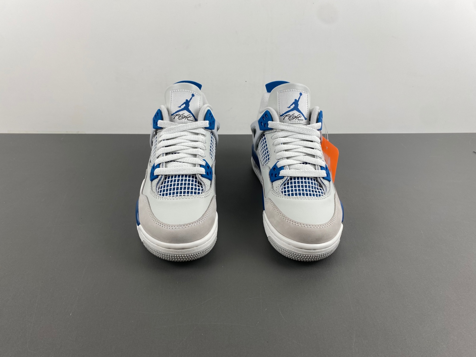 Air Jordan 4 Retro  HF4281-141