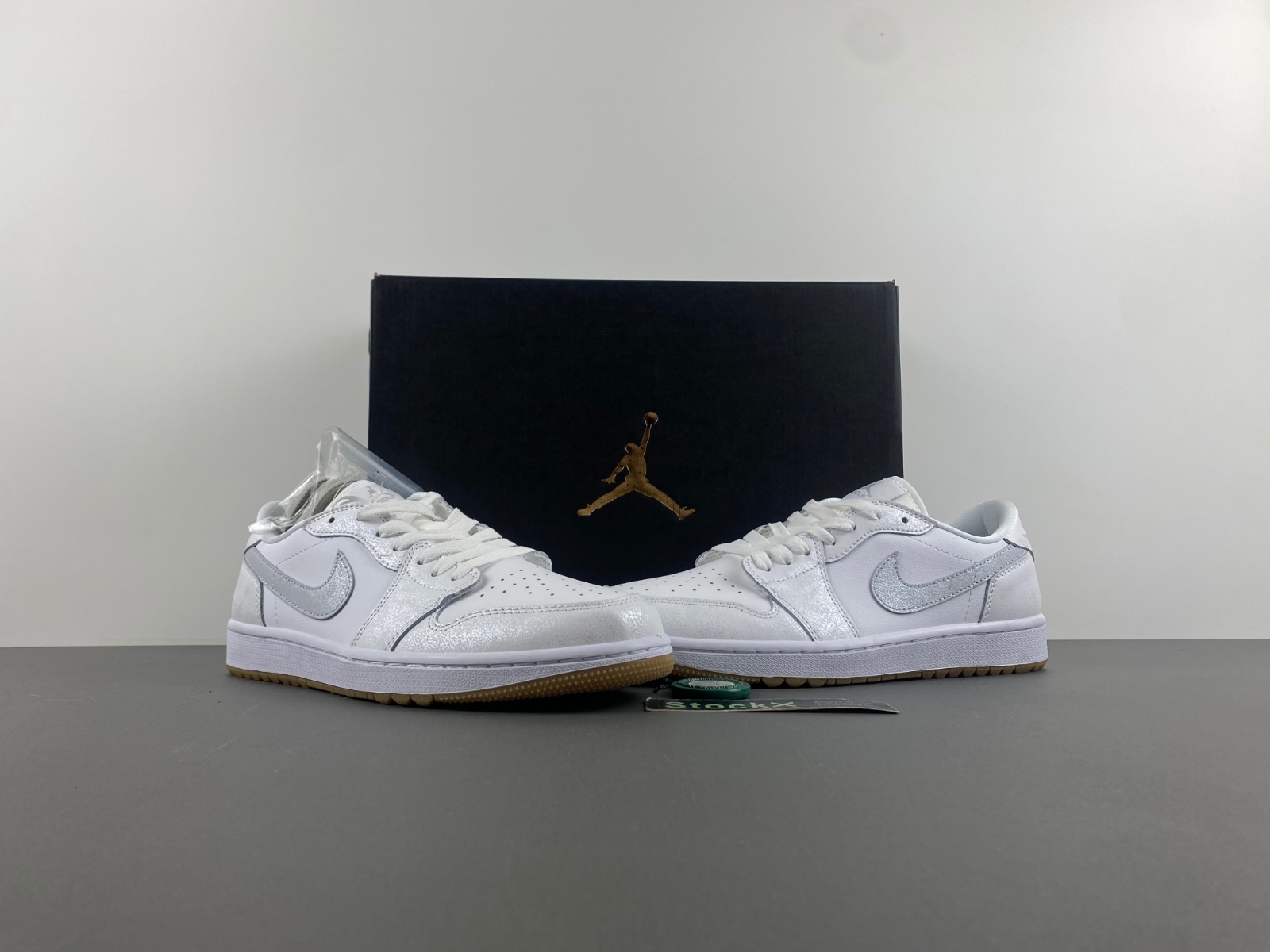 Air Jordan 1 Low  DD9315-111