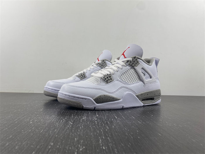 Jordan 4 Retro White Oreo. CT8527-100