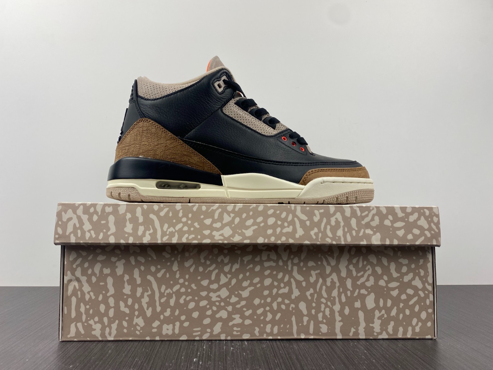 Air Jordan 3 “Desert Elephant” CT8532-008