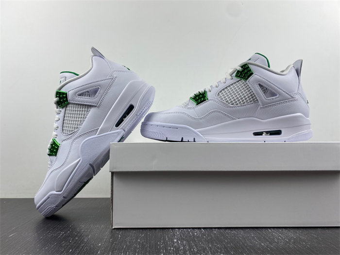 Jordan 4 Retro Metallic Green. CT8527-113