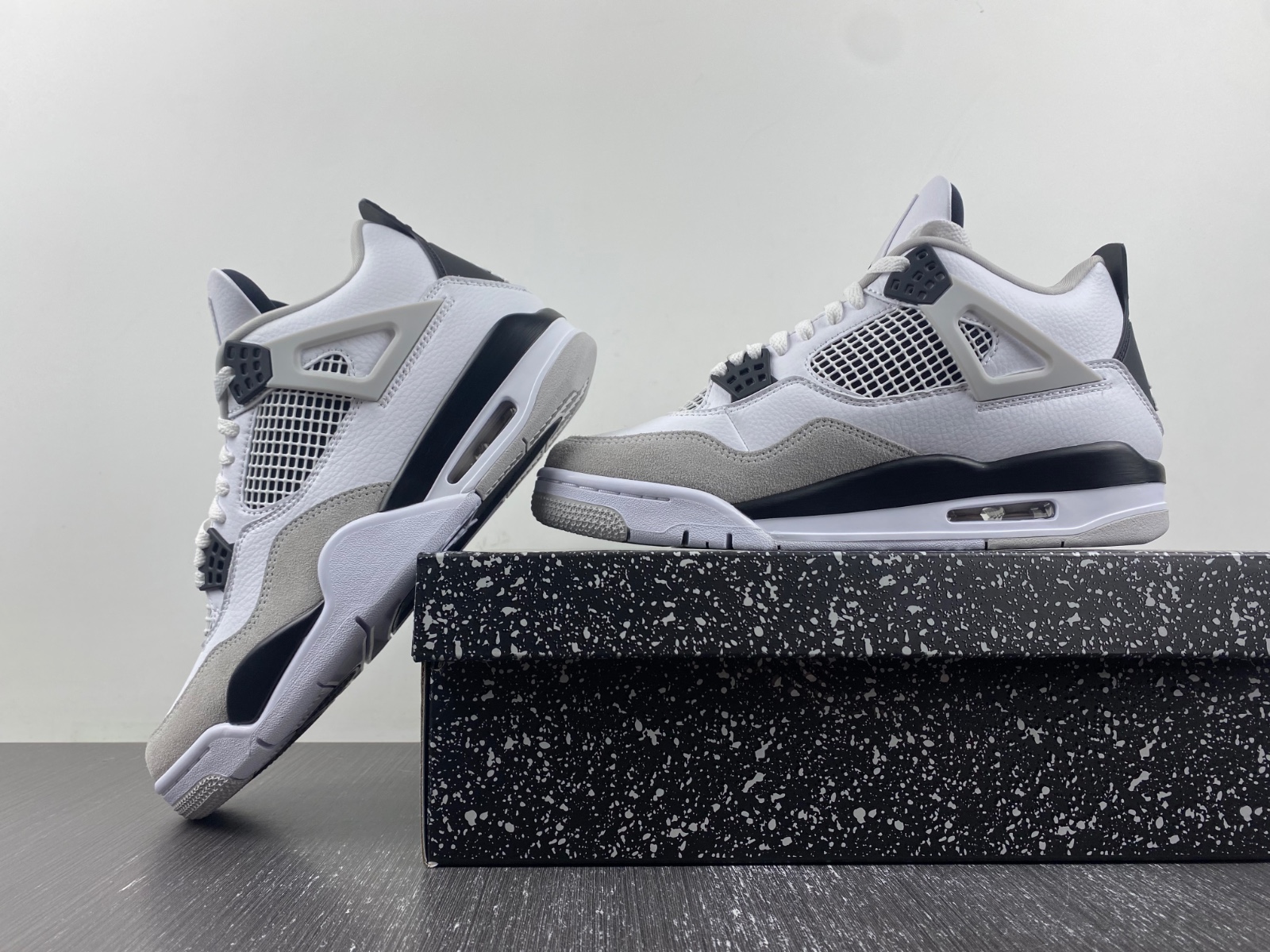 Air Jordan 4 AJ4 DH6927-111