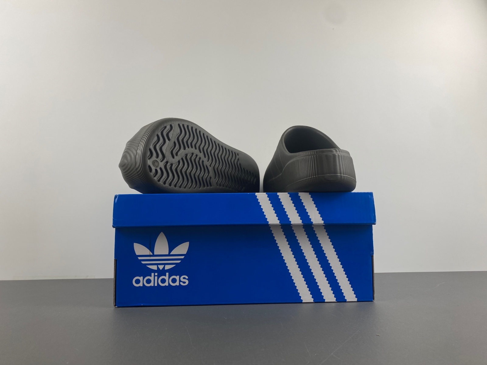 adiFOM SUPERSTAR MULE  IE0758