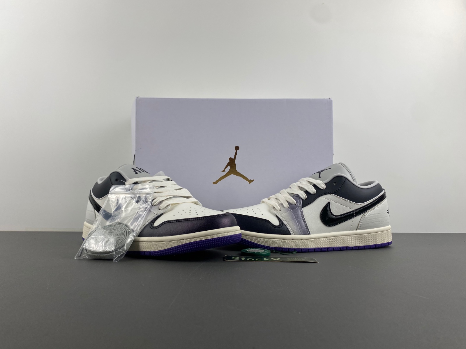 Air Jordan 1 Low HF5759-101