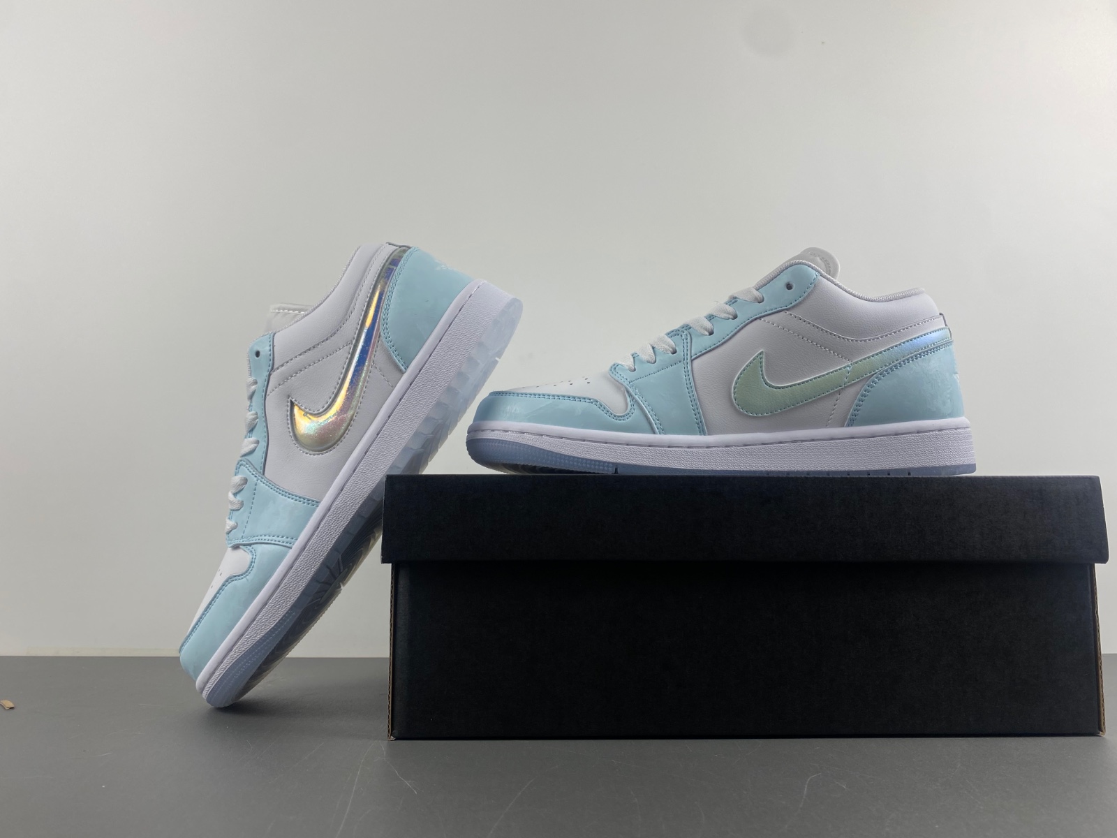 Air Jordan 1 Low  HJ3481-491