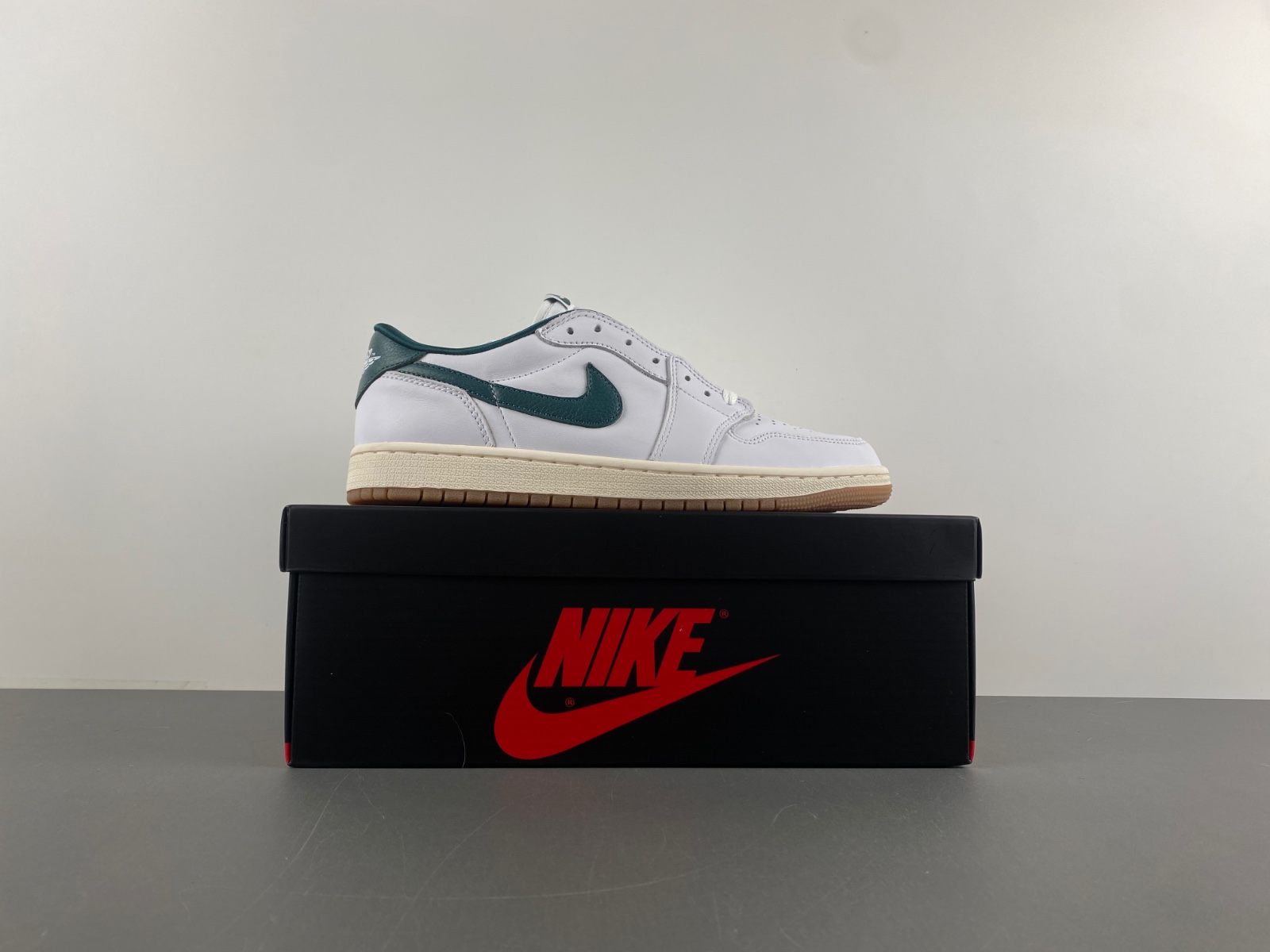 Air Jordan 1 Low OG WMNS “Oxidized Green” CZ0775-133