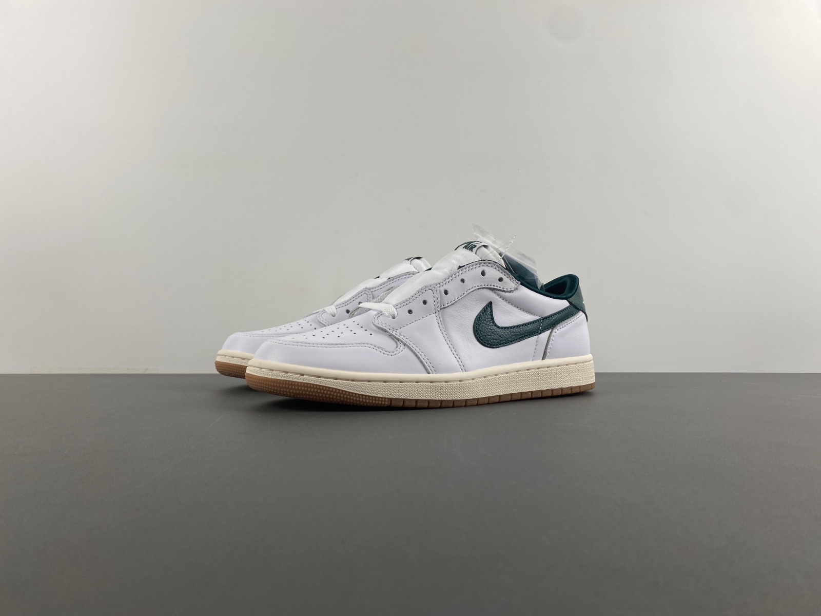 Air Jordan 1 Low OG WMNS “Oxidized Green” CZ0775-133