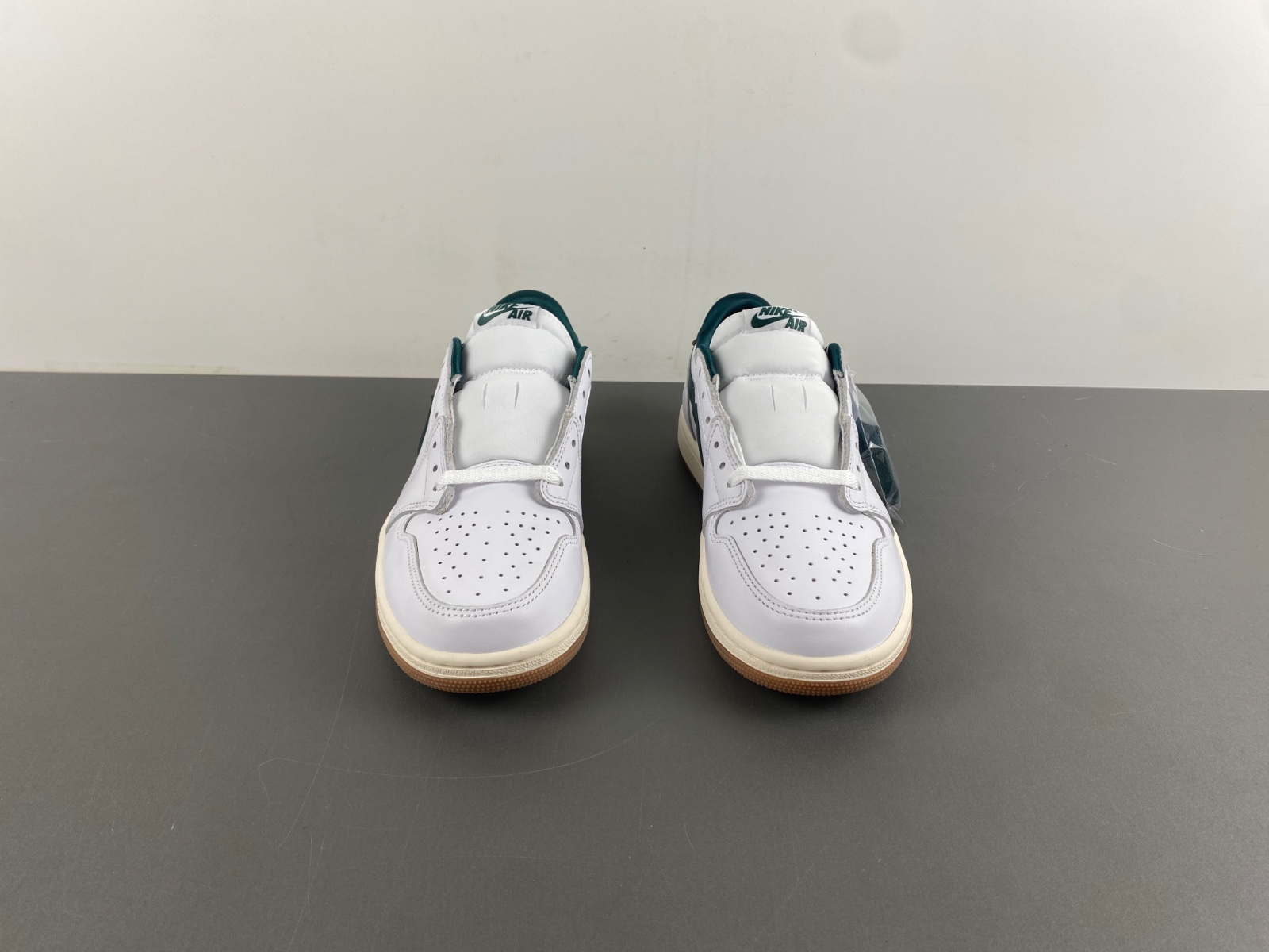 Air Jordan 1 Low OG WMNS “Oxidized Green” CZ0775-133