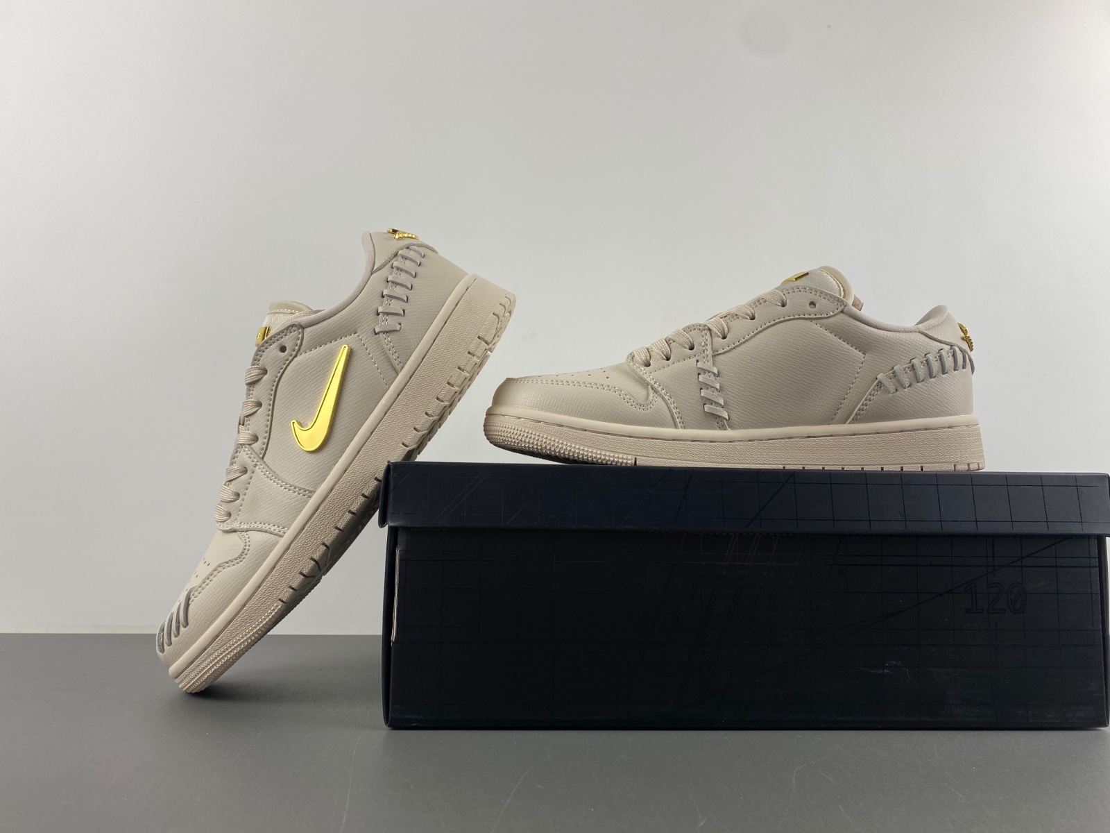 Air Jordan 1 Low FN5032-200