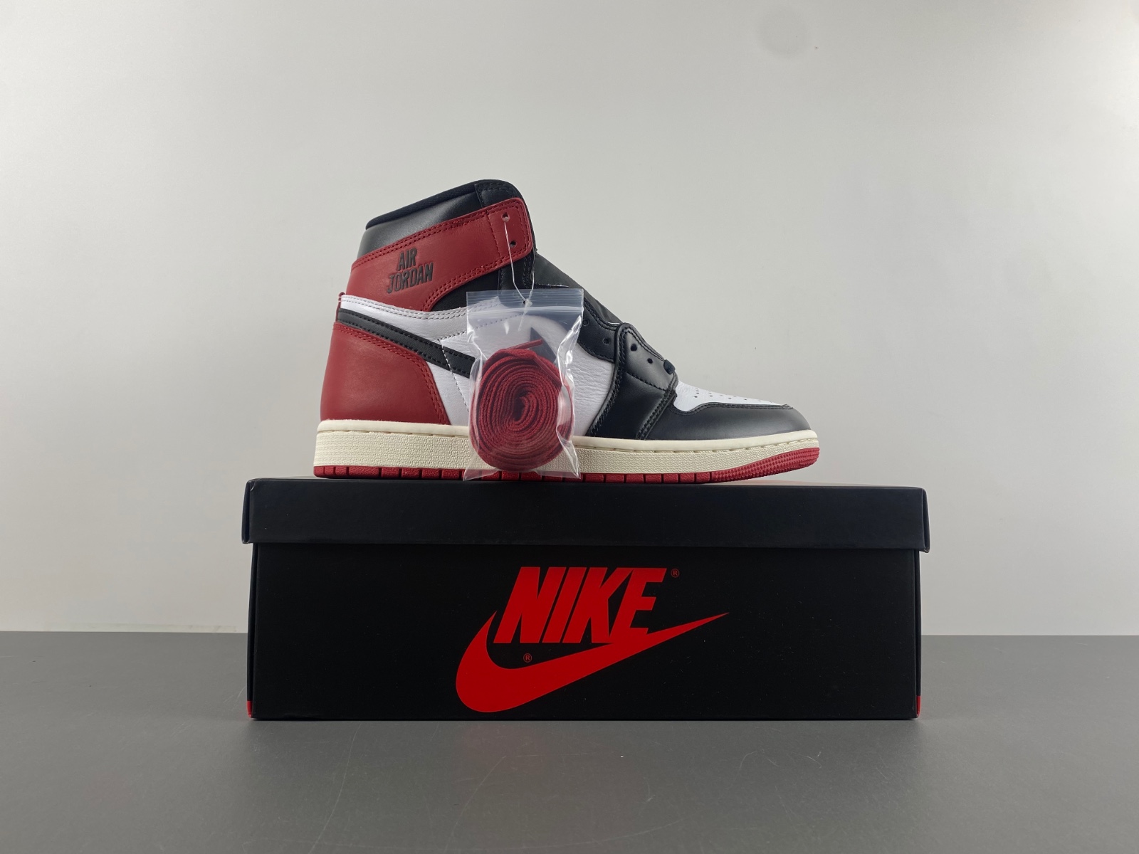 Air Jordan 1 High OG “Black Toe Reimagined” DZ5485-106