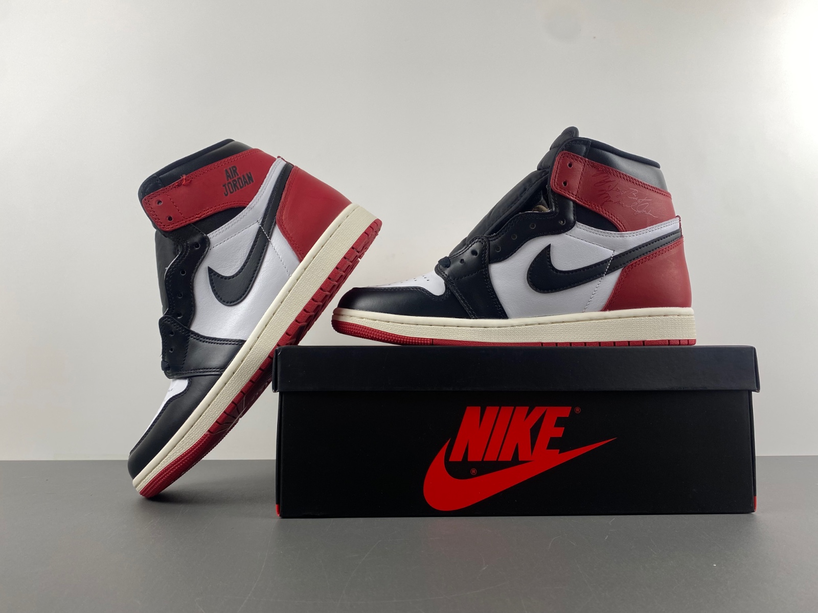 Air Jordan 1 High OG “Black Toe Reimagined” DZ5485-106