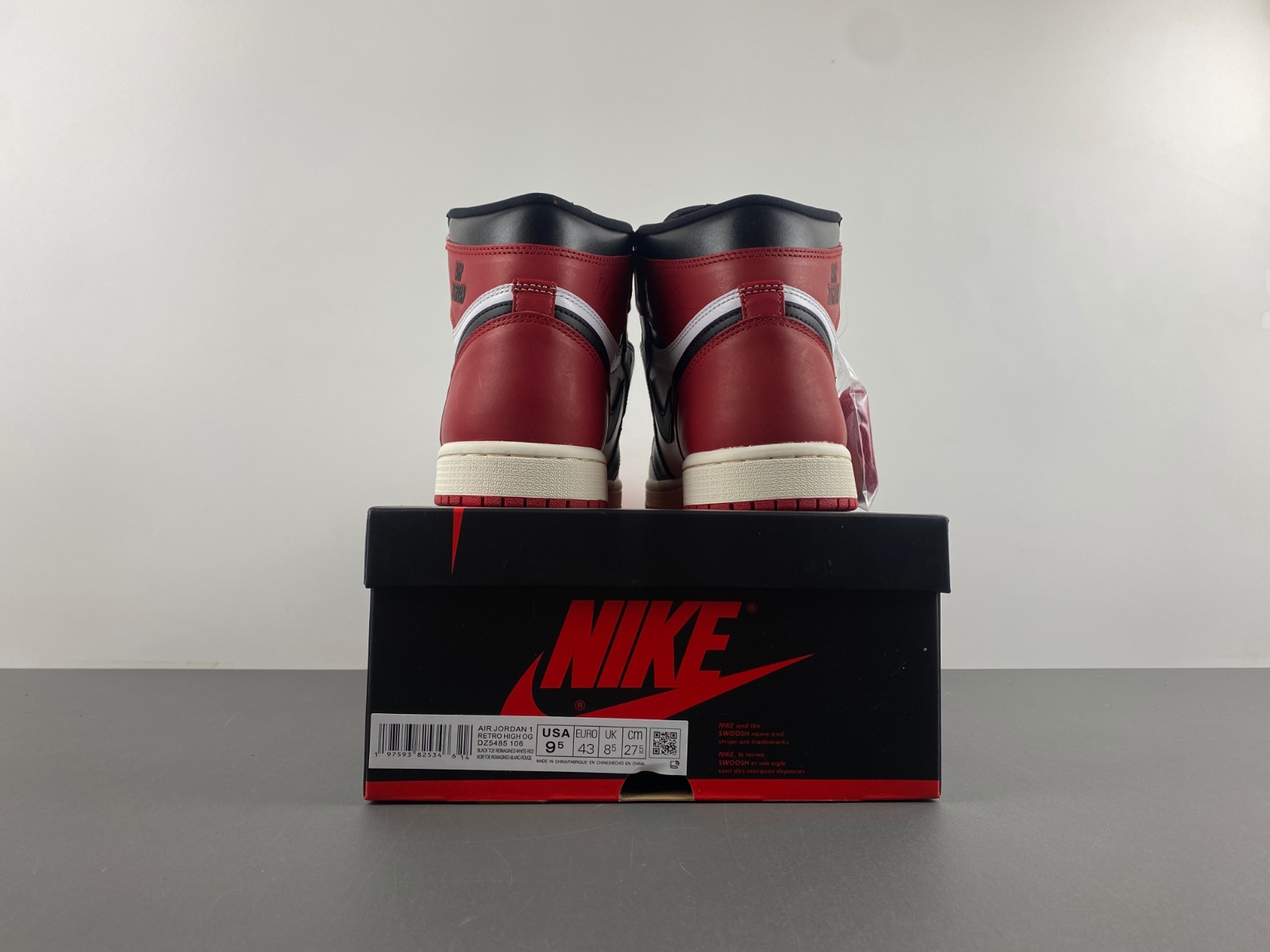 Air Jordan 1 High OG “Black Toe Reimagined” DZ5485-106