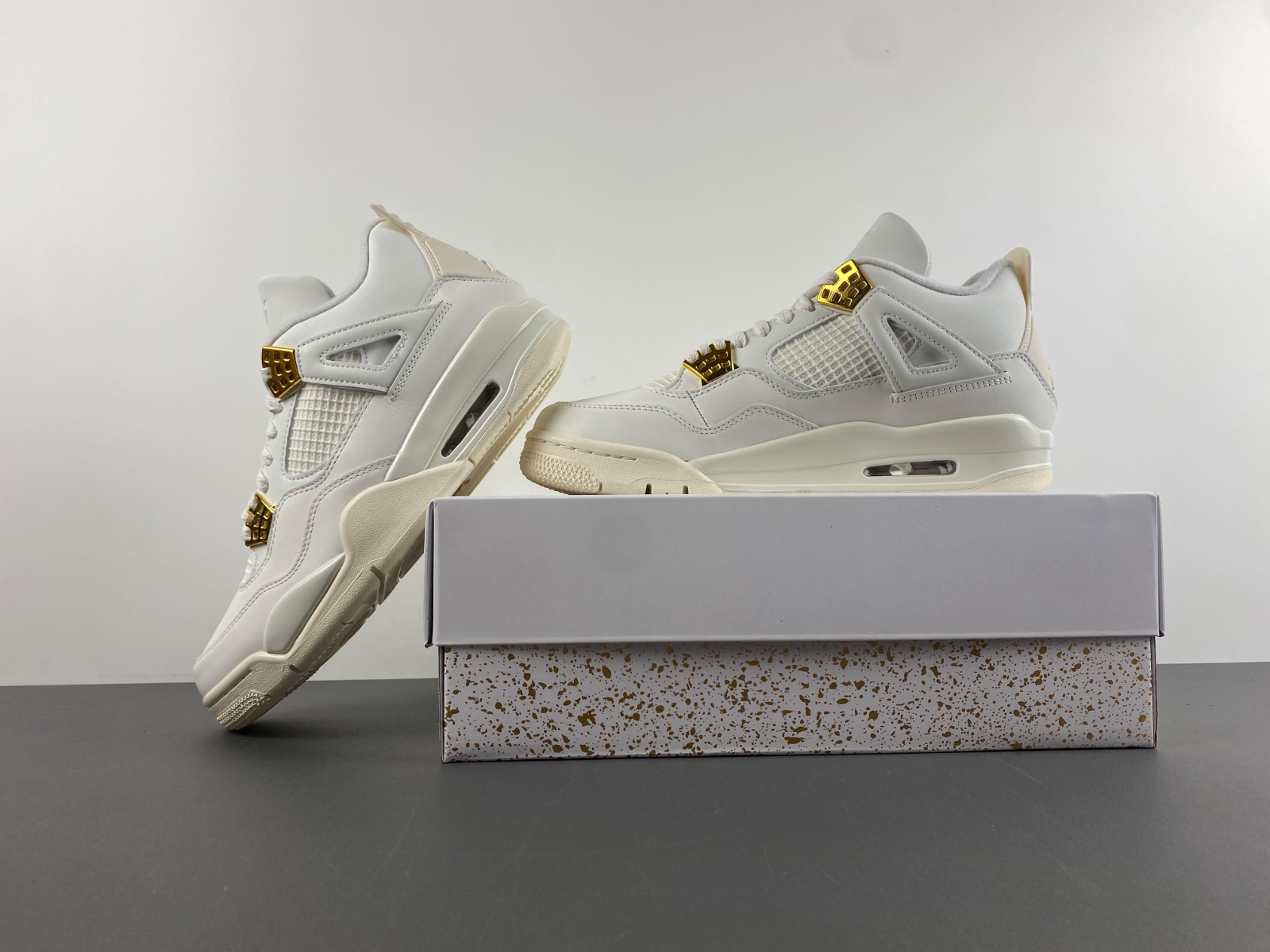 Air Jordan 4 Retro Metallic Gold AQ9129-170