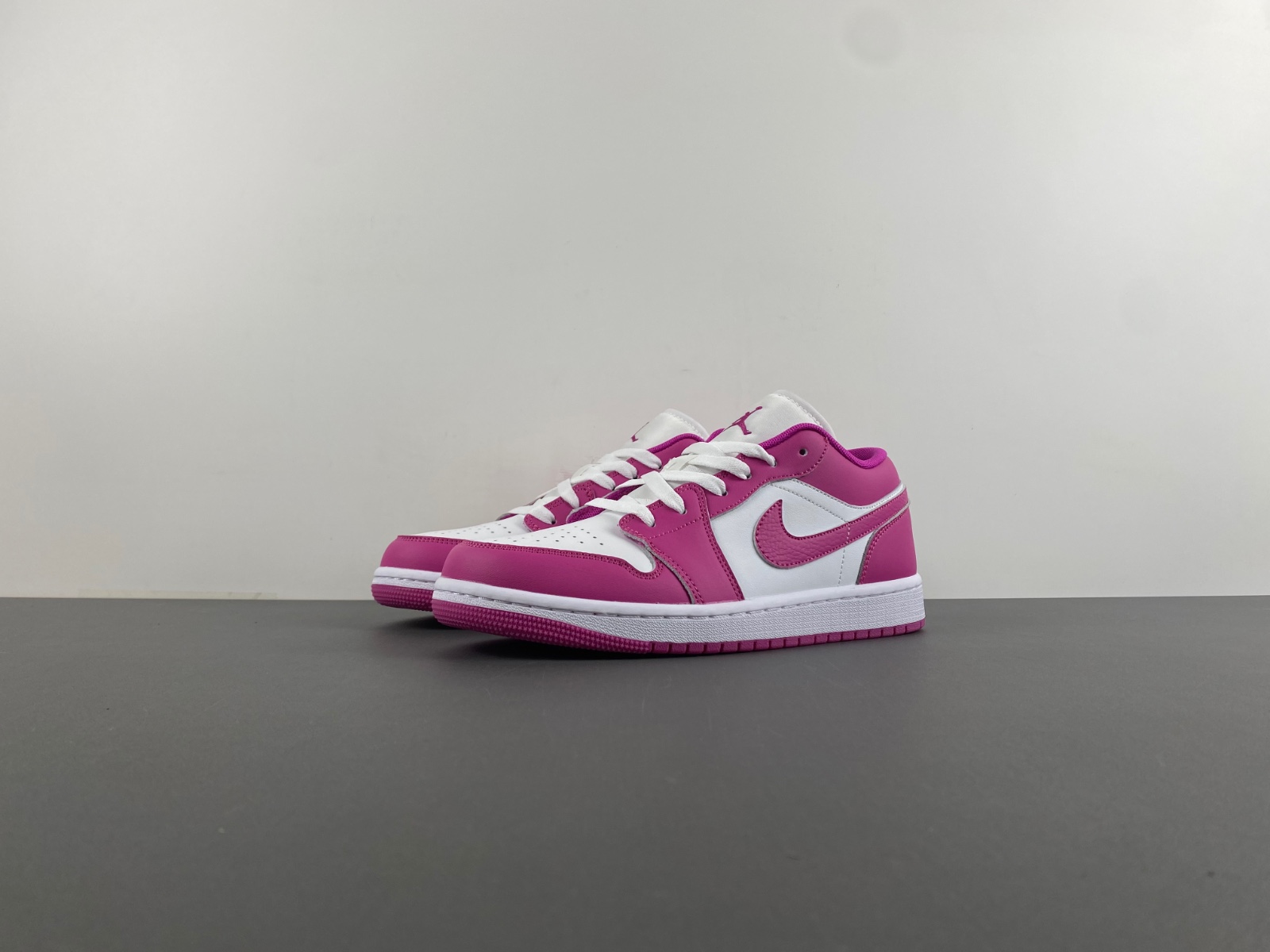 Air Jordan 1 Low  FV8486-600