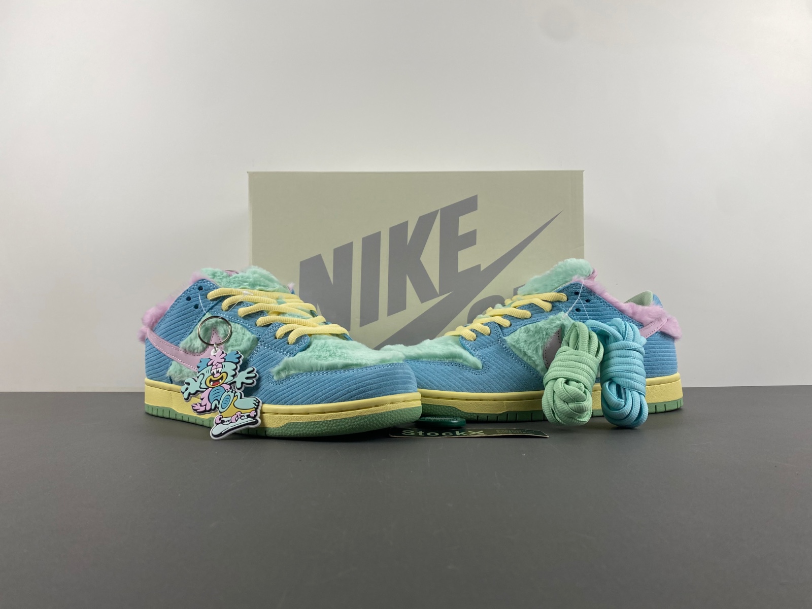 Nike SB Dunk Low “Visty”FN6040-400