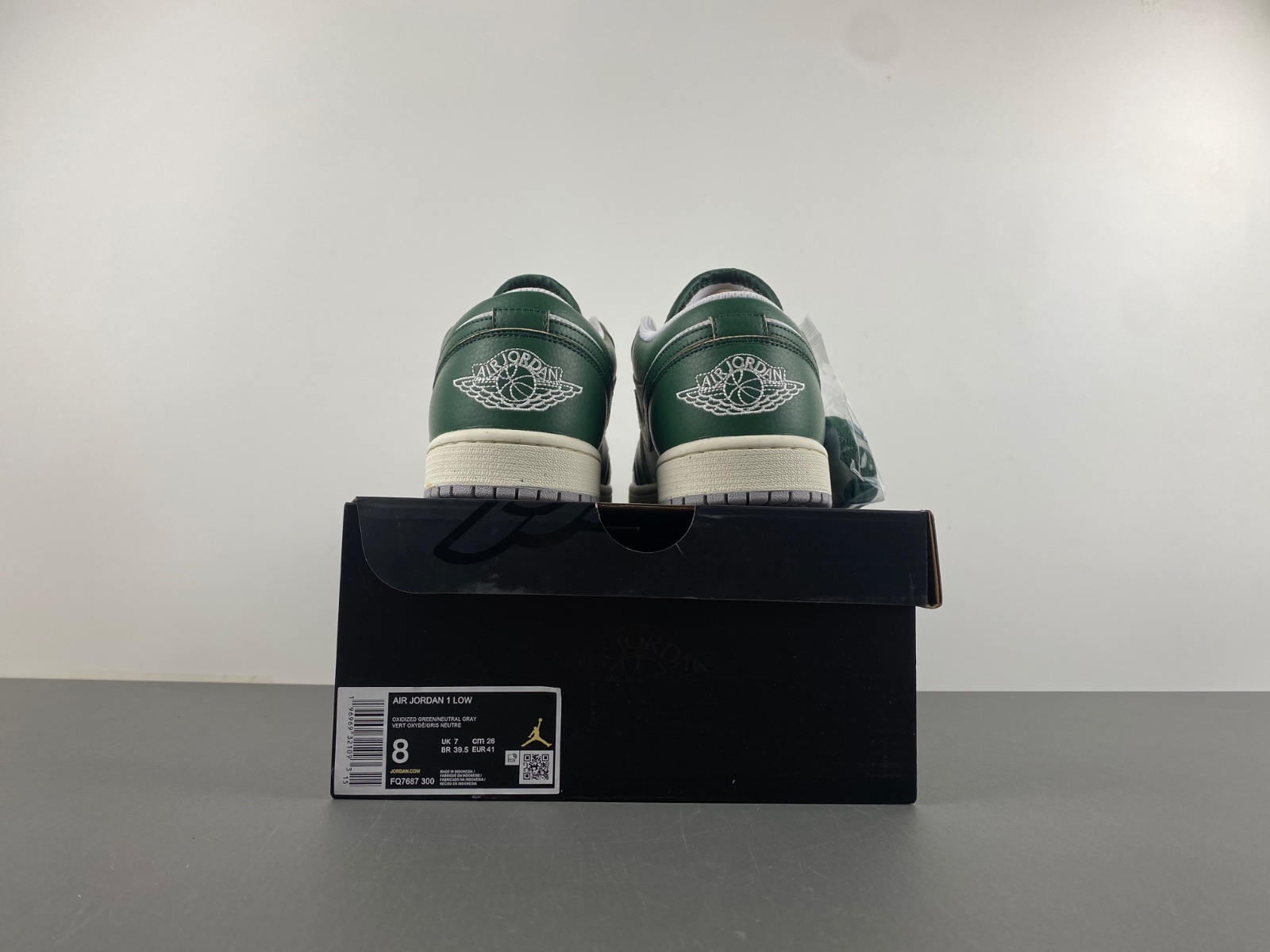 Air Jordan 1 Low  FQ7687-300