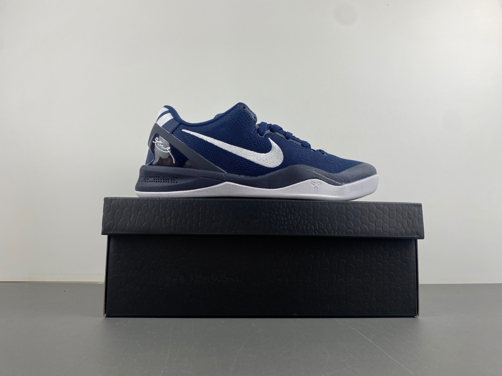 Nike Kobe 8 Protro HF9550-400