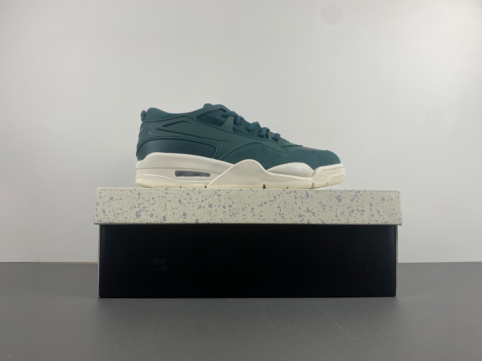 Air Jordan 4 RM Oxidized Green FQ7940-300