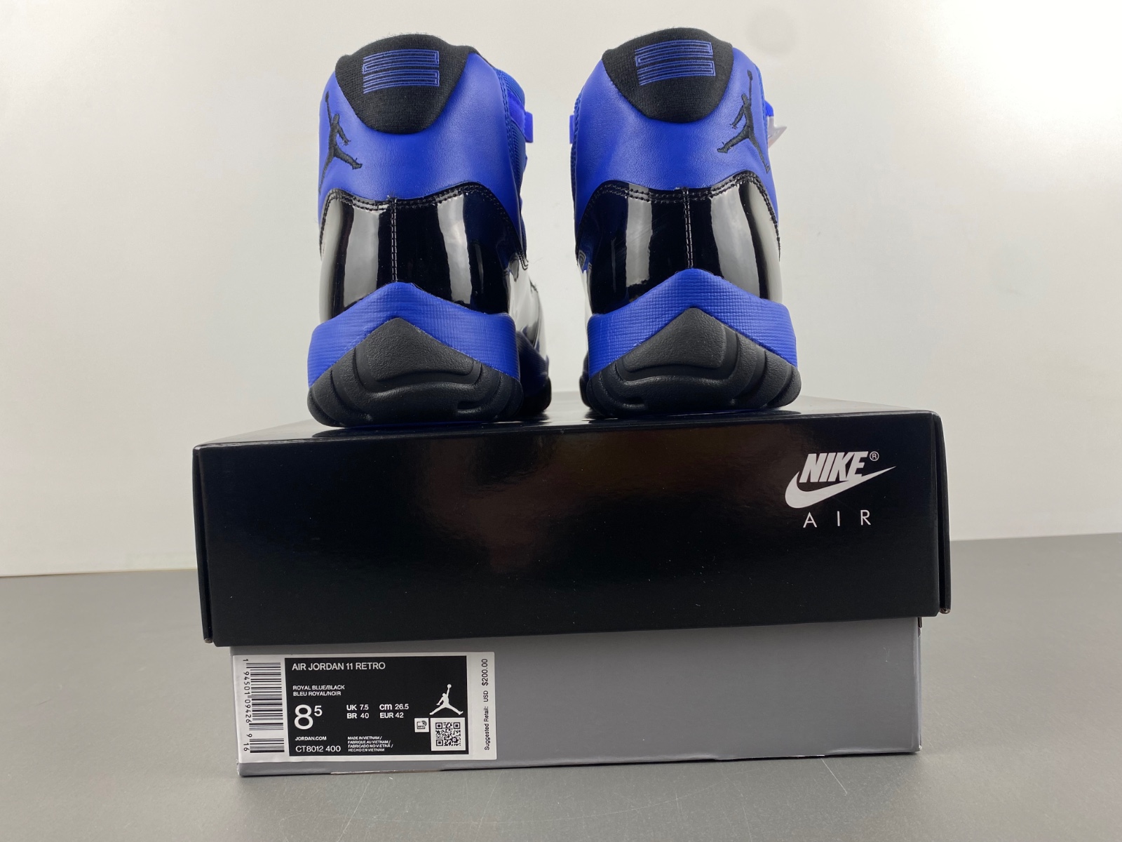 Air Jordan 11  CT8012-400