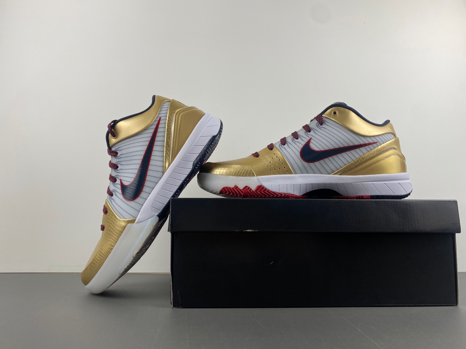 Nike Kobe 4 Protro “Philly”FQ3545-400.