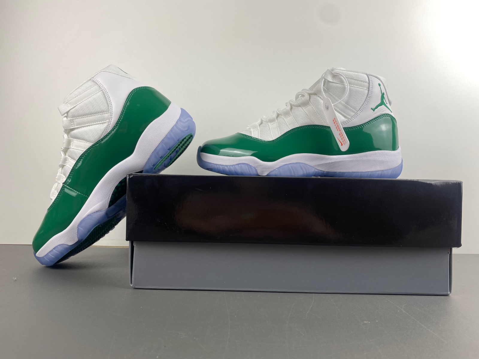 Air Jordan 11 White Green CT8012-113