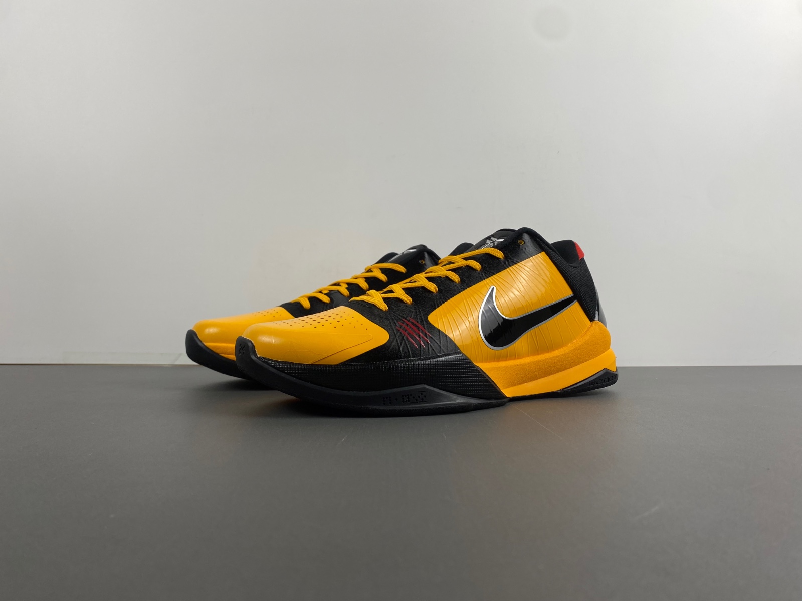 Nike Kobe 5 Protro “Bruce Lee  CD4991-700